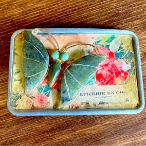 Butterfly belt buckle